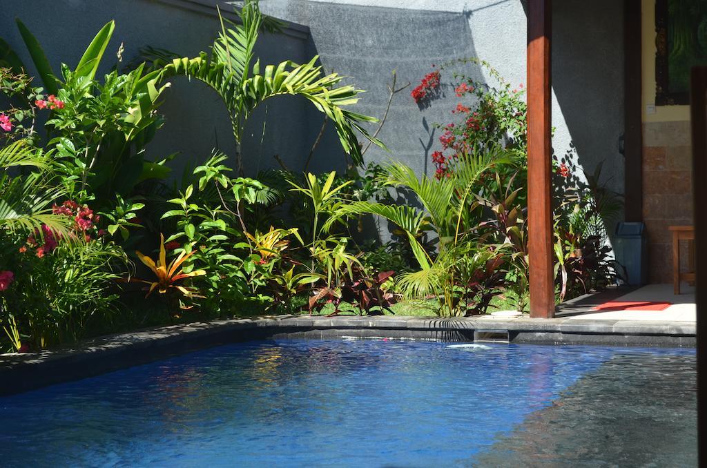 Villa Sahabat Gili Trawangan Exterior photo