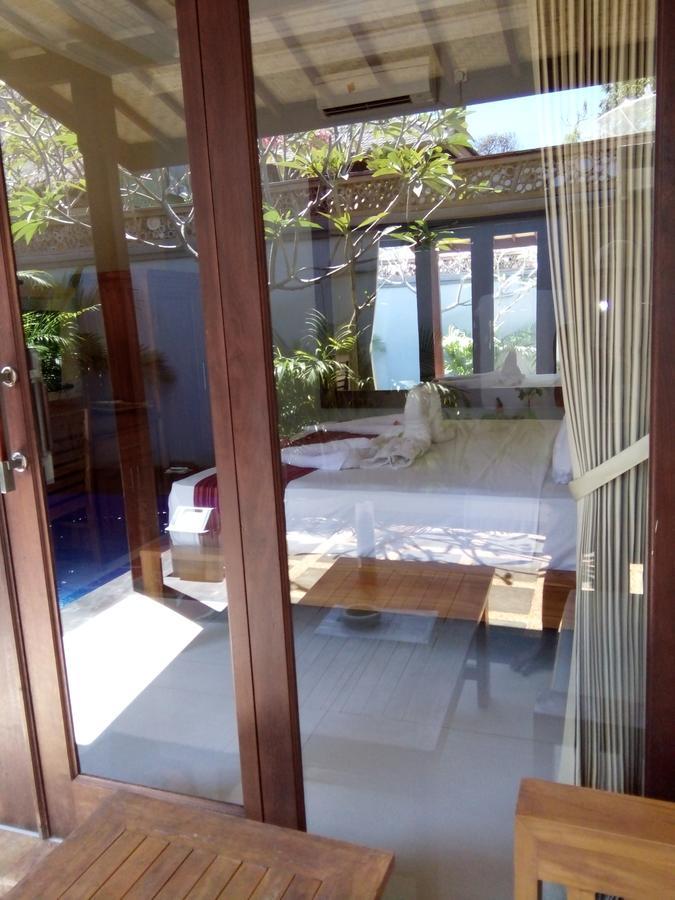 Villa Sahabat Gili Trawangan Exterior photo